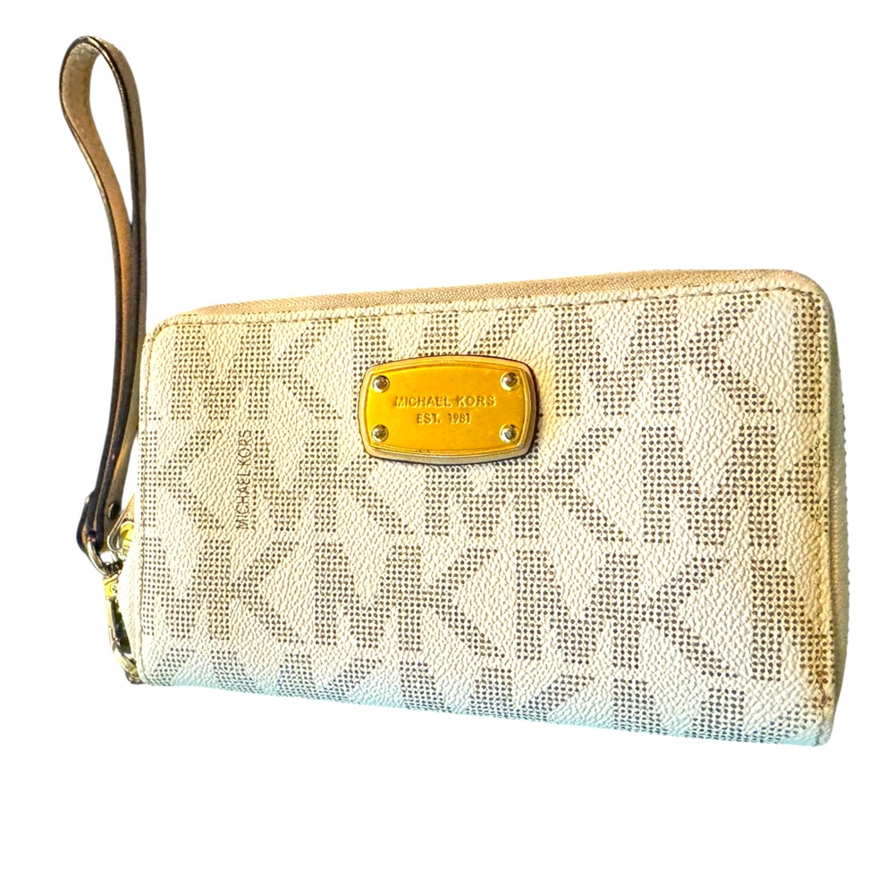 Michael Kors Jet Set Signature Logo Smartphone Wristlet